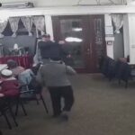 Miembros del centro judío de San Francisco 'paralizados de miedo' cuando un hombre entra y dispara un arma: video | Noticias de Buenaventura, Colombia y el Mundo