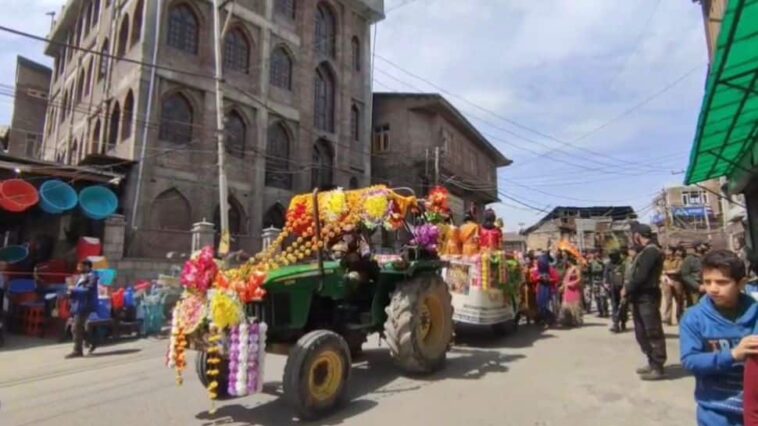 Pandits de Cachemira sacan 'Shobha Yatra' en Srinagar para celebrar a Ram Navami | Noticias de Buenaventura, Colombia y el Mundo