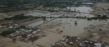 Perú: Casa, madre e hijo caen a río incrementado por lluvias | Noticias de Buenaventura, Colombia y el Mundo