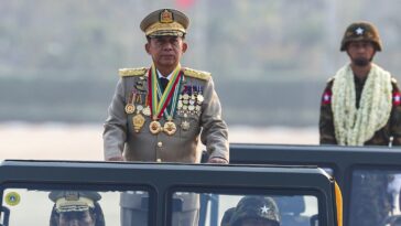 El jefe de la junta de Myanmar celebra el Día de las Fuerzas Armadas con la promesa de erradicar la oposición | Noticias de Buenaventura, Colombia y el Mundo