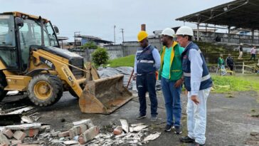 Alcalde Distrital de Buenaventura visita obra de remodelación del estadio Marino Klínger | Noticias de Buenaventura, Colombia y el Mundo