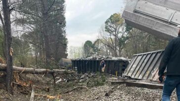 Tren que descarriló en Alabama carecía de acopladores de control de alineación, según investigadores federales | Noticias de Buenaventura, Colombia y el Mundo