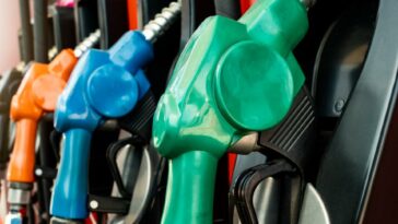 Precio de la gasolina: en ocho ciudades ya supera los 11.000 pesos | Finanzas | Economía