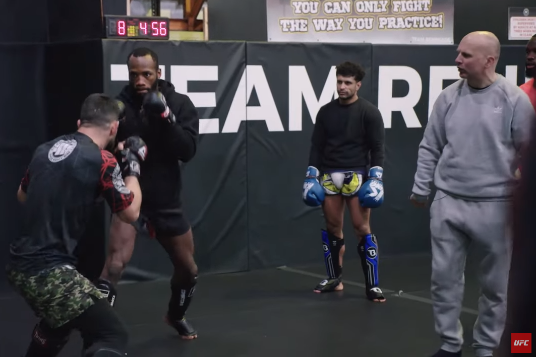 UFC 286 'Embedded', No. 1: '¡Peligro! ¡Esto Es Peligro Directo ...