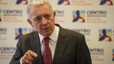 Álvaro Uribe habló sobre las 'dificultades' que ve en la reforma pensional del Gobierno