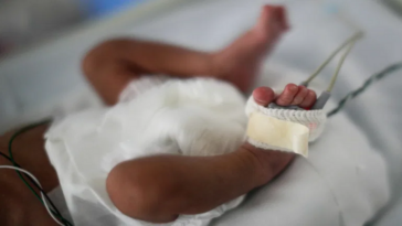 DENOSA defiende a las enfermeras por colocar a los recién nacidos en boxes | Noticias de Buenaventura, Colombia y el Mundo