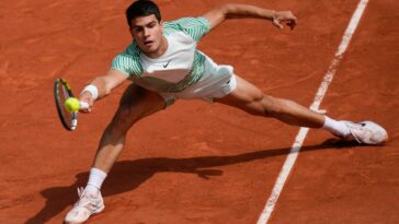 Ver: Carlos Alcaraz conecta uno de los mejores tiros del tenis contra Novak Djokovic en el Abierto de Francia | Noticias de Buenaventura, Colombia y el Mundo