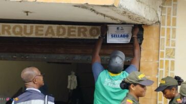 Secretaría de Gobierno selló un local de venta de chorizos en la zona céntrica de la ciudad | Noticias de Buenaventura, Colombia y el Mundo