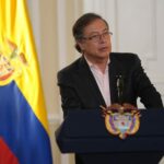 Petro sanciona ley 2316 en Colombia