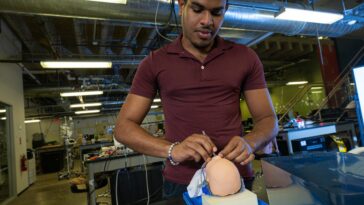 El dispositivo de los estudiantes de ingeniería podría hacer que la intubación sea más segura para los bebés pequeños | Noticias de Buenaventura, Colombia y el Mundo